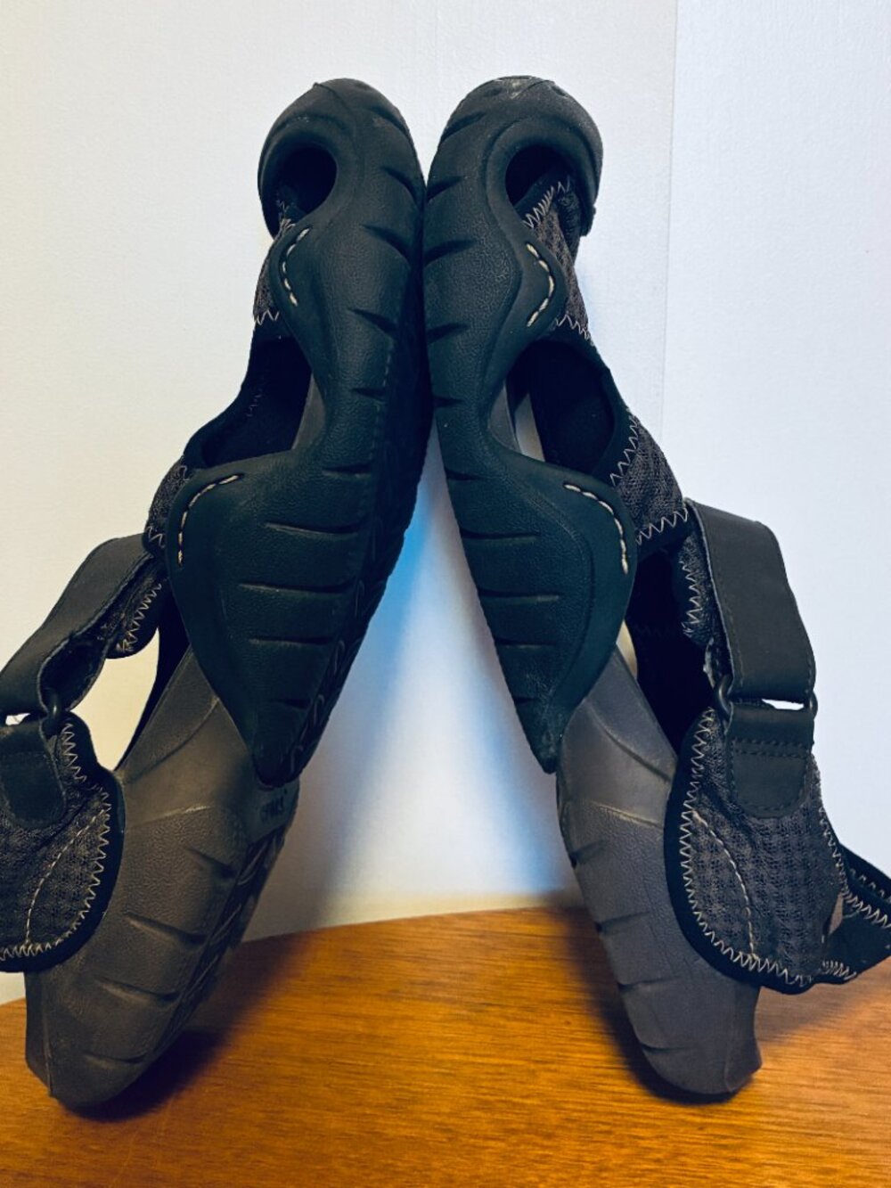Crocks - Picture 7 of 10